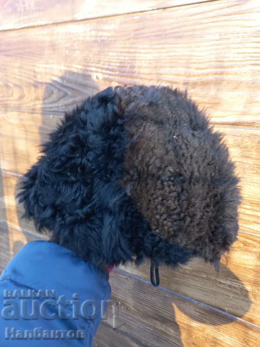 OLD LEATHER MEN'S CAP WEAR with price 120.00 BGN | € 61.36 OLD LEATHER MEN'S CAP WEAR with price 120.00 BGN | € 61.36