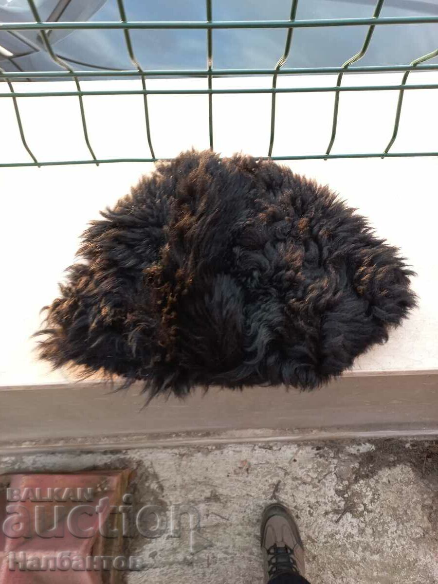 Auction OLD LEATHER MEN'S CAP WEAR Auction OLD LEATHER MEN'S CAP WEAR