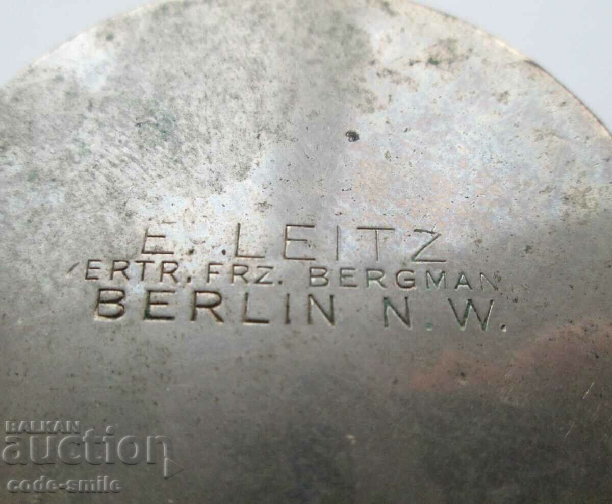 Delivery of Old photo tripod tripod tripod with tube Laika LEITZ Delivery of Old photo tripod tripod tripod with tube Laika LEITZ