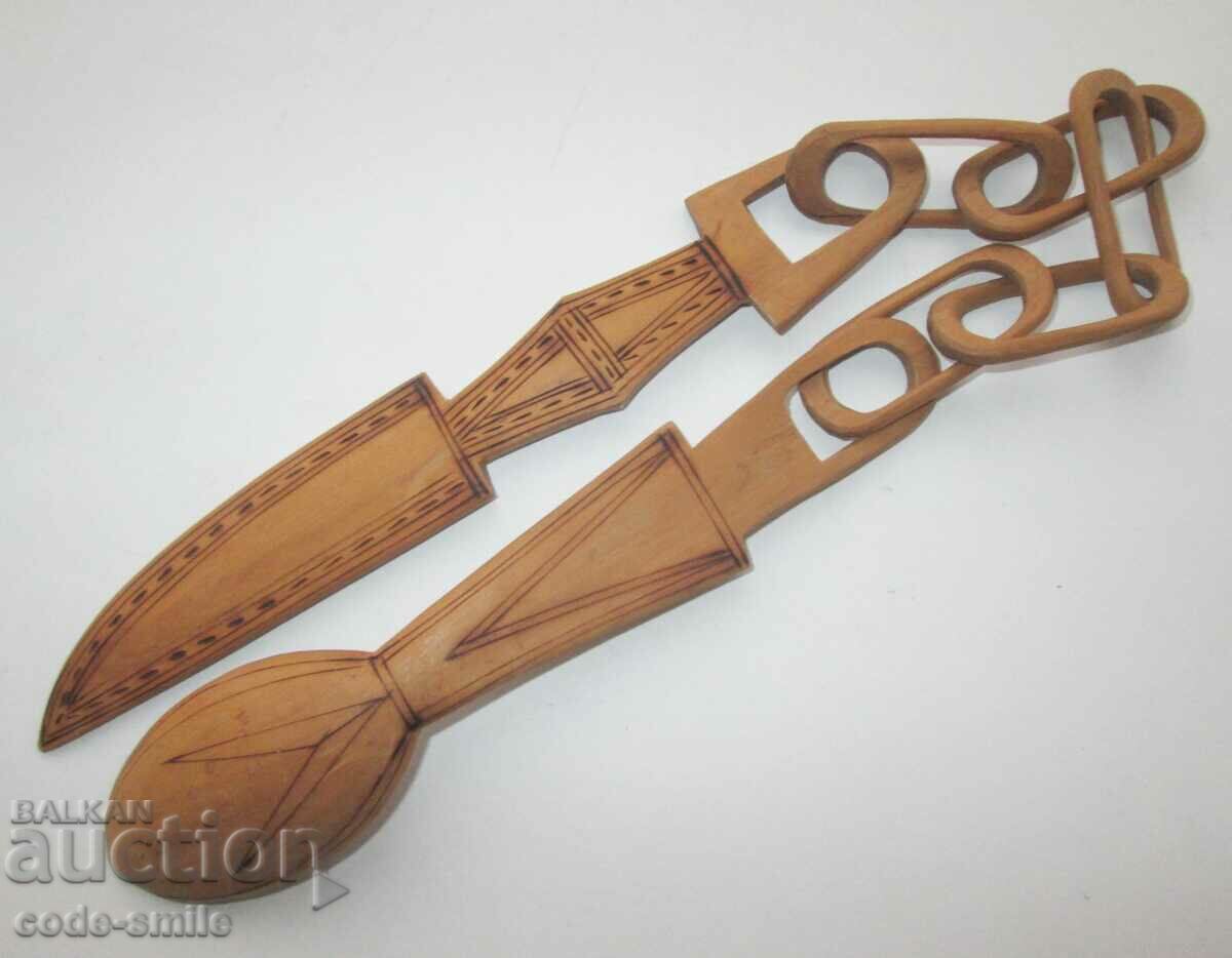 Old carving knife and spoon with chain without break - 7