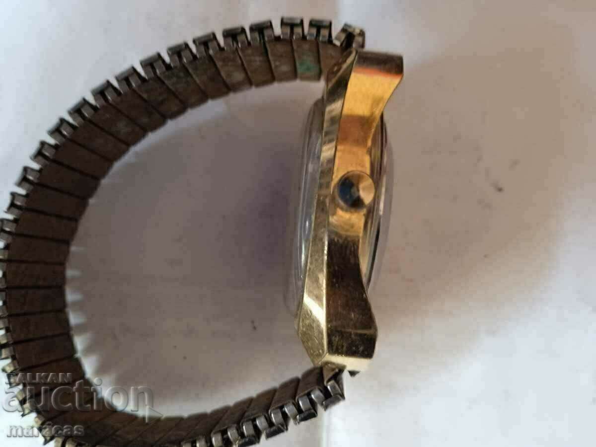 Δημοπρασία Παρακολουθώ