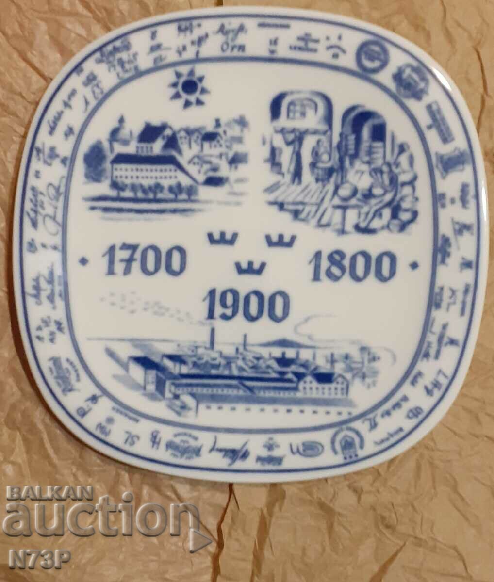 PORCELAIN PLATE. COLLECTION. RORSTRAND. SWEDEN.