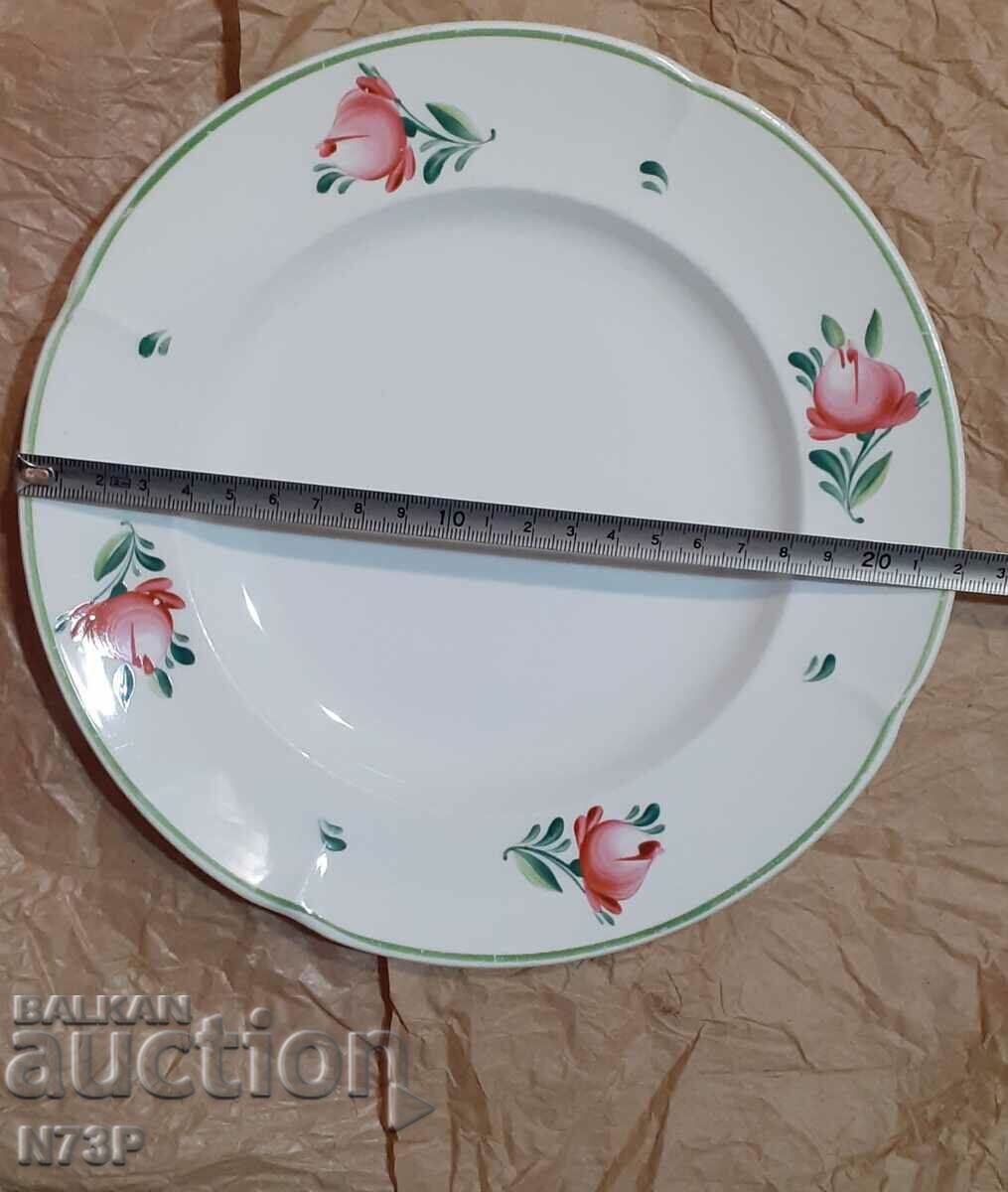 OLD PORCELAIN PLATE. COLLECTION. BLOOMING. with price 15.00 BGN | € 7.67 OLD PORCELAIN PLATE. COLLECTION. BLOOMING. with price 15.00 BGN | € 7.67