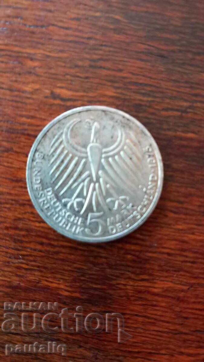 5 stamps 1975 5 stamps 1975