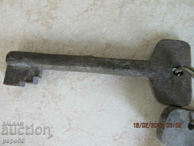 Auction  2 pcs. KEYS FROM MILITARY ARREST - EARLY SOC.