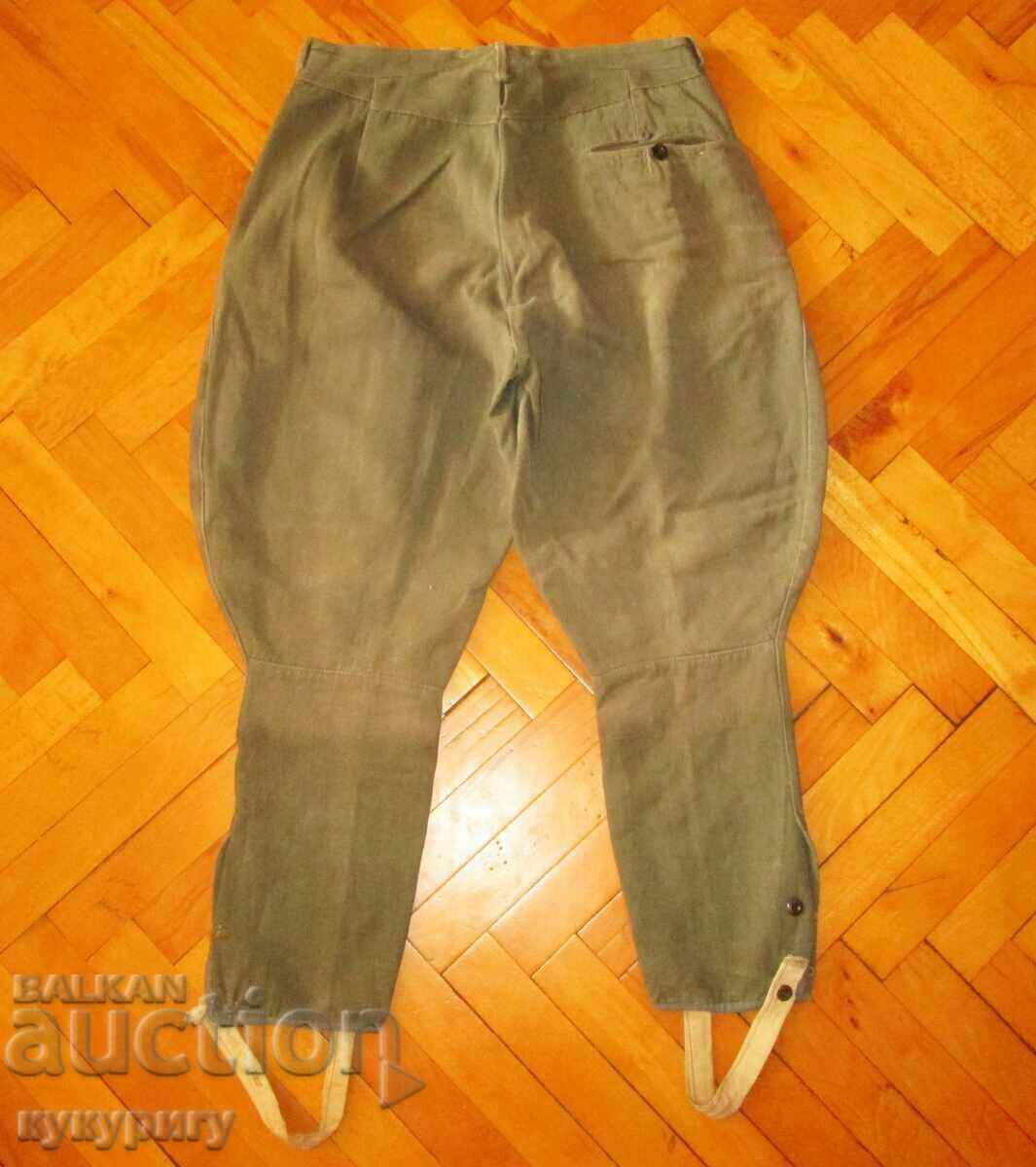 Licitație Pantaloni vechi de soldat regal din uniforma militară de luptă de vară