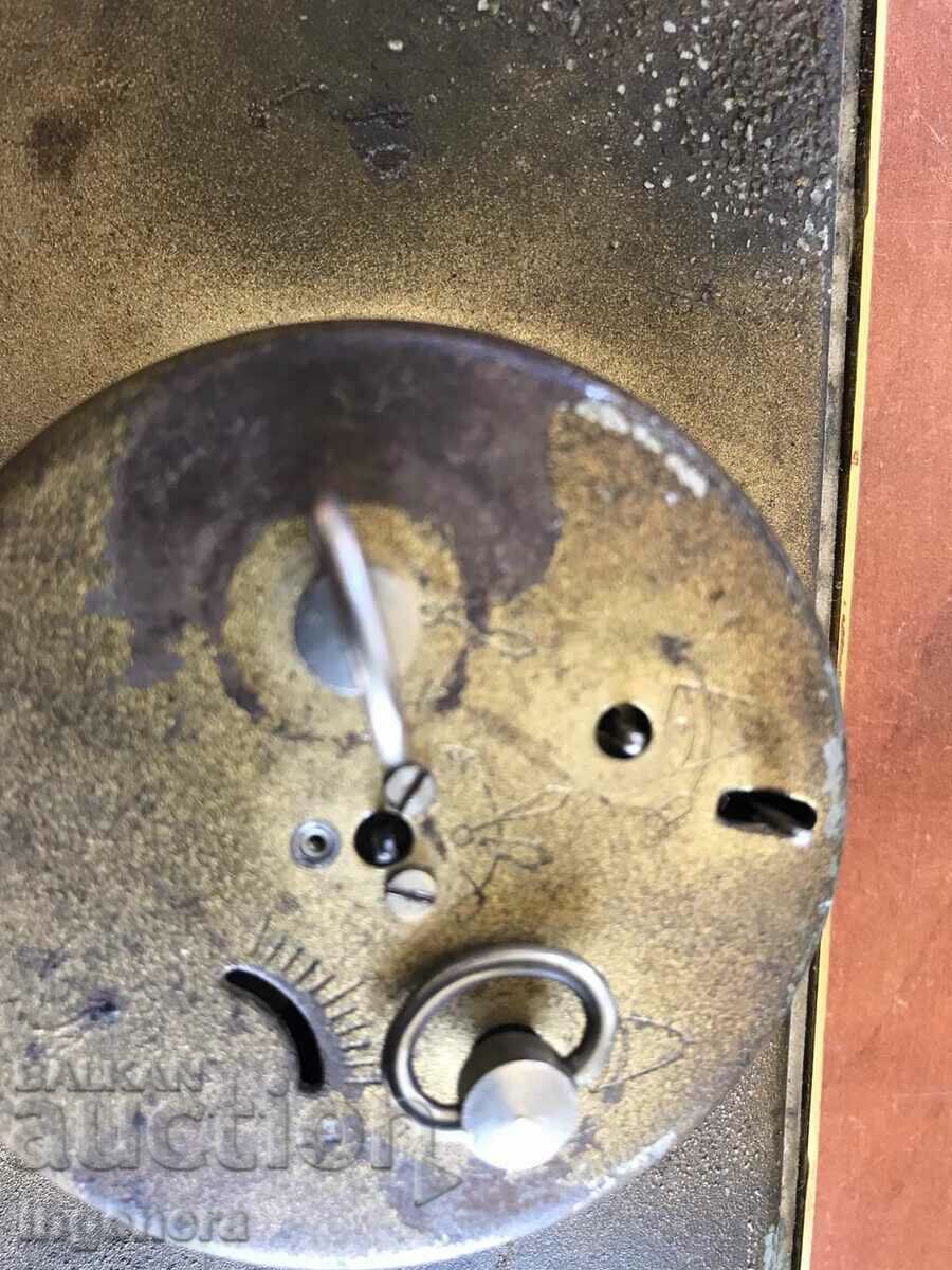 Delivery of "GLORY" DESKTOP CLOCK DOESN'T WORK Delivery of "GLORY" DESKTOP CLOCK DOESN'T WORK