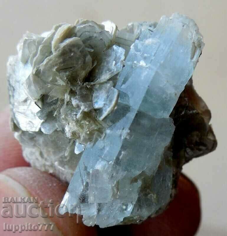 natural beryl aquamarine on matrix unique 53 carats