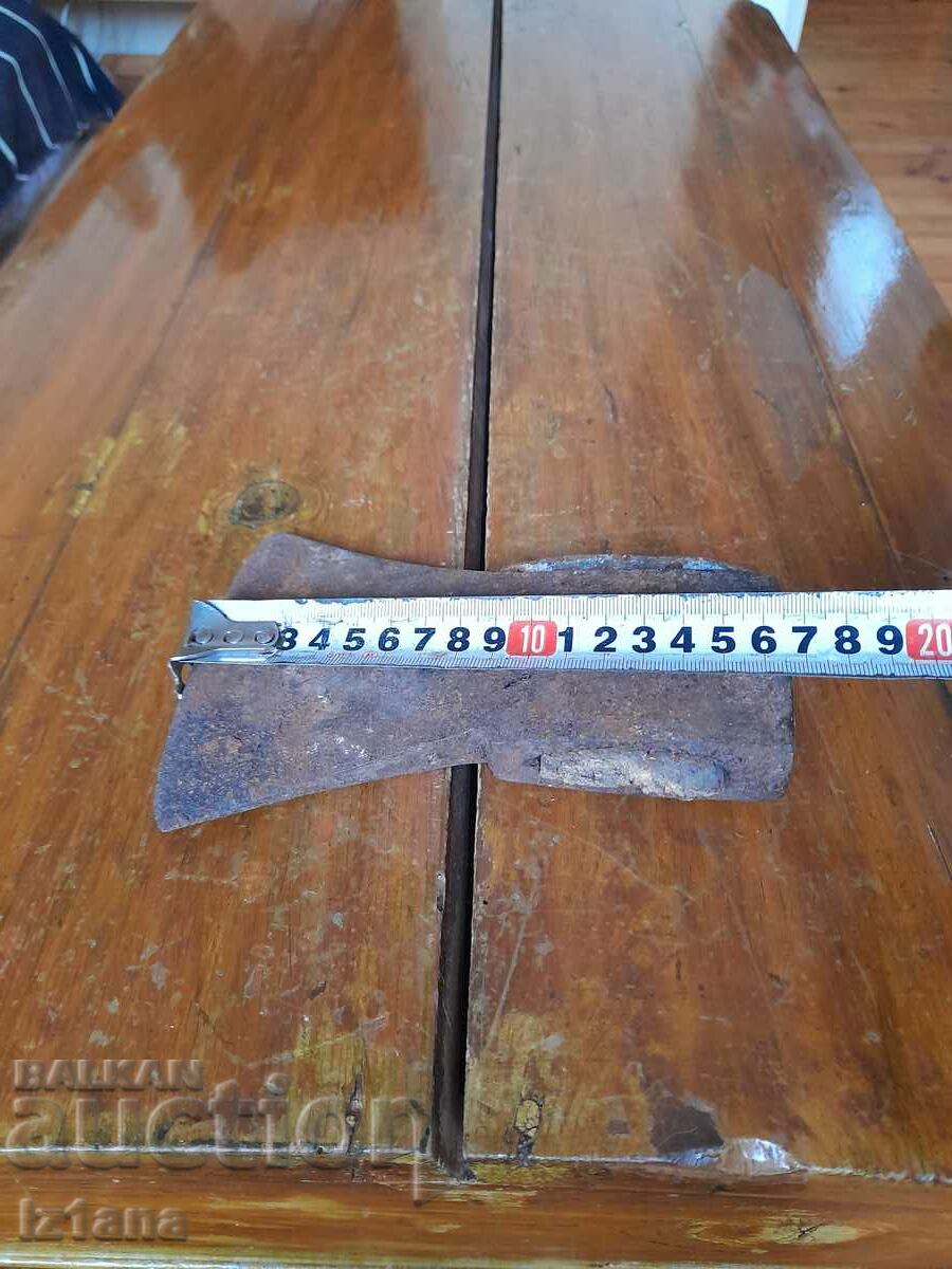 Old pole, top - 6 Old pole, top - 6