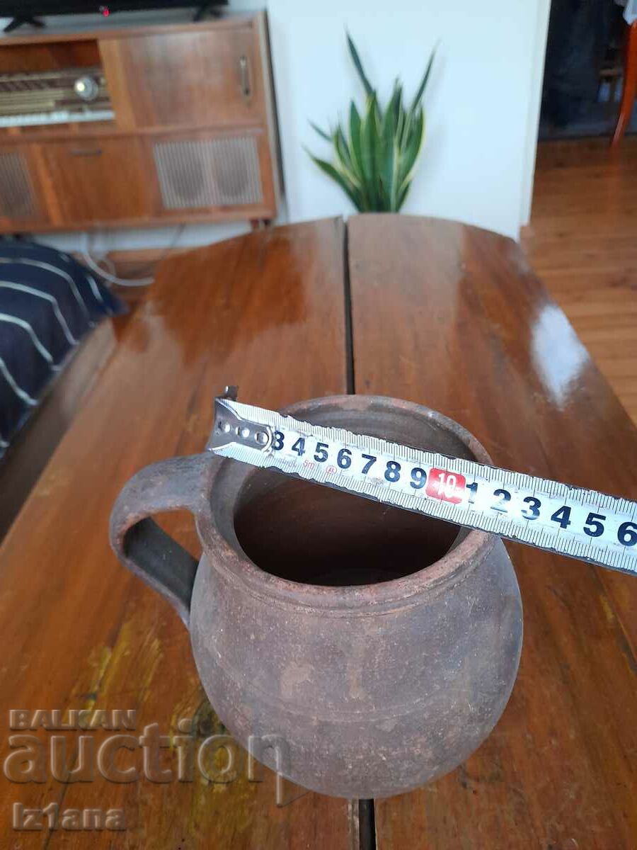 Delivery of An old ceramic pot Delivery of An old ceramic pot