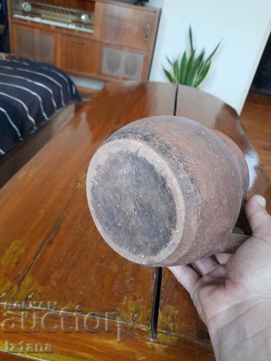 An old ceramic pot - 6 An old ceramic pot - 6