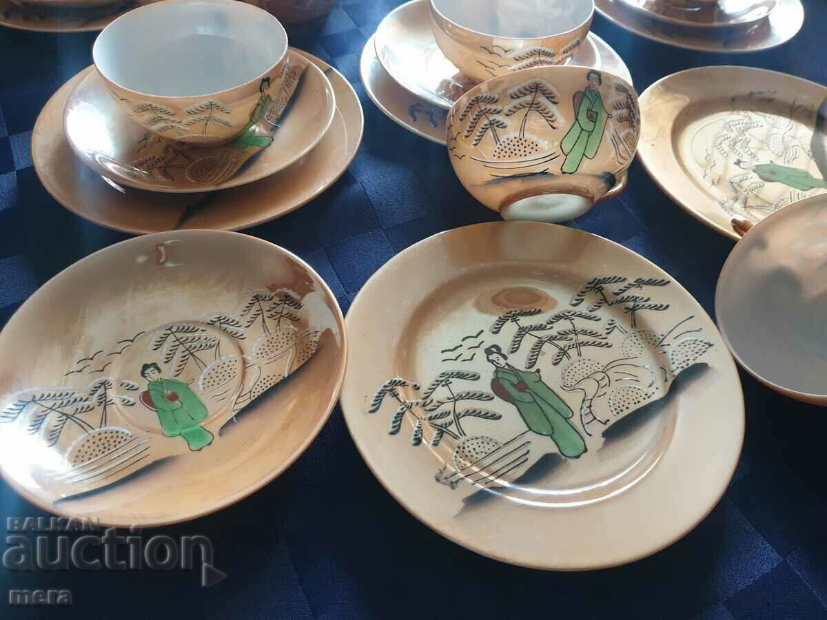 Fine Japanese coffee service with Geisha on the bottom - 35 pieces - 5 Fine Japanese coffee service with Geisha on the bottom - 35 pieces - 5