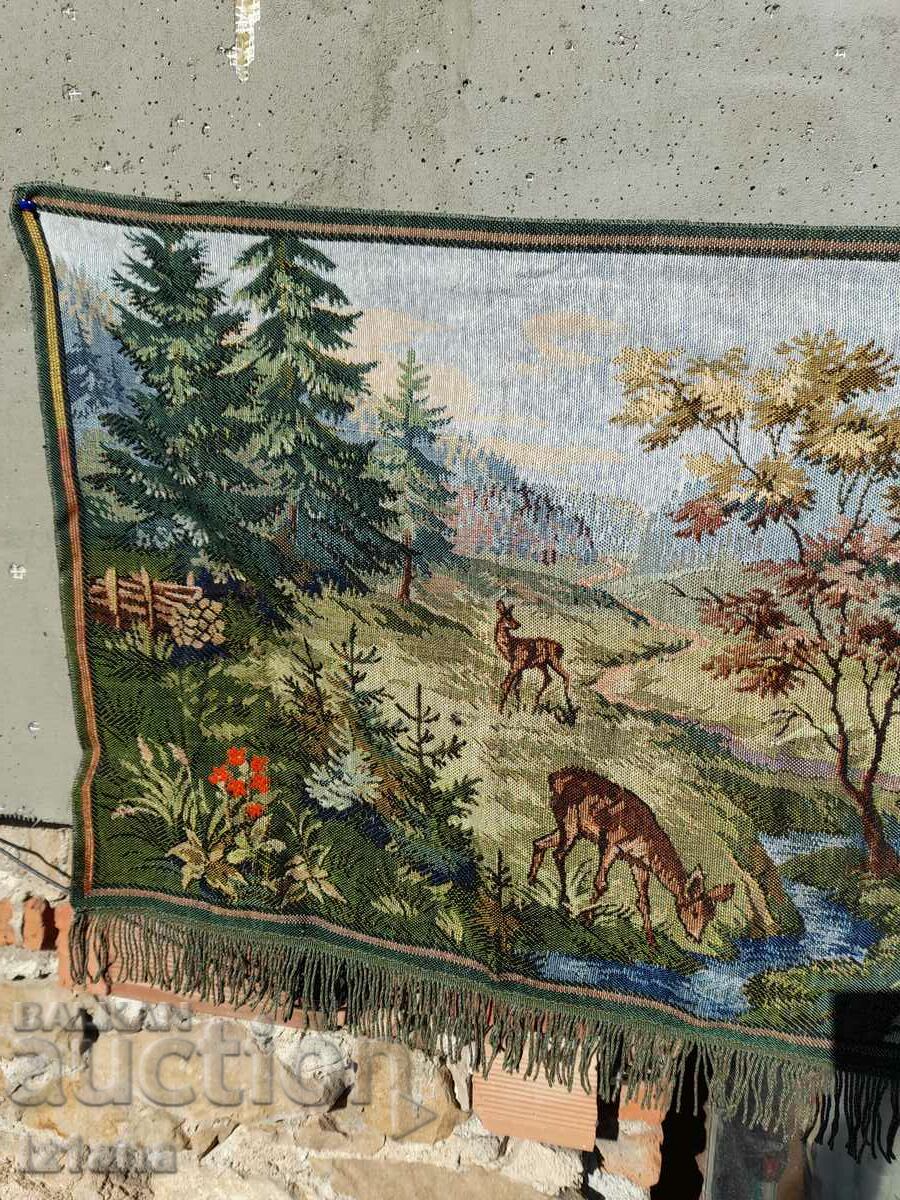 Auction An old hacker, wall cover Auction An old hacker, wall cover