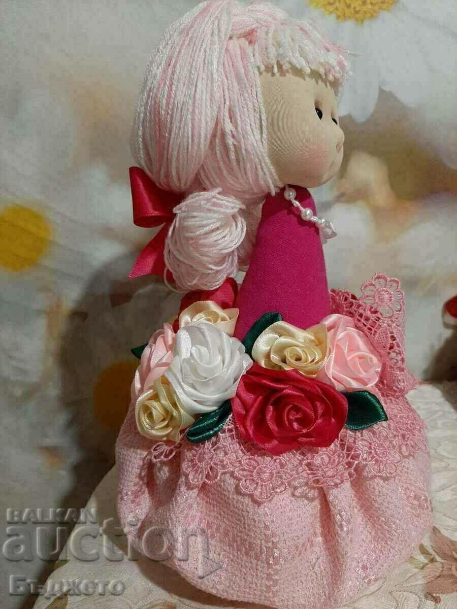 Delivery of TEXTILE DOLL