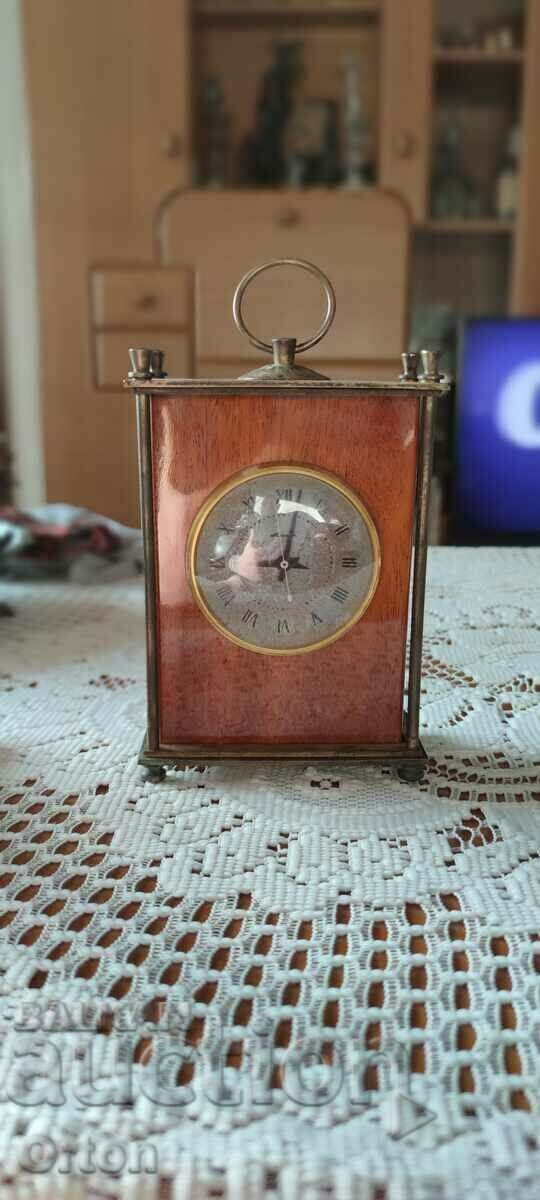 Table clock Lightning - Lightning with price 85.00 BGN | € 43.46 Table clock Lightning - Lightning with price 85.00 BGN | € 43.46