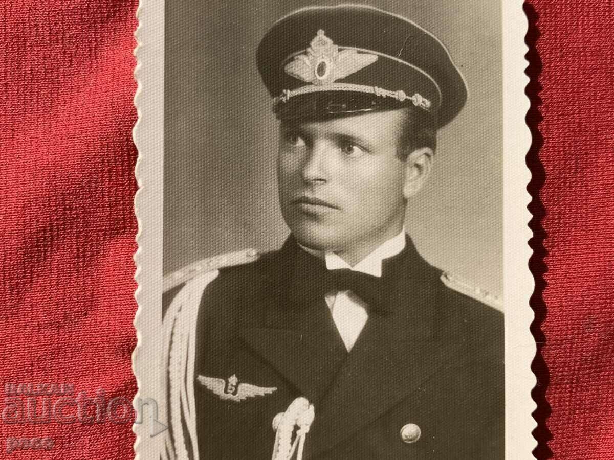 Delivery of Pilot/Aviator old photo Delivery of Pilot/Aviator old photo