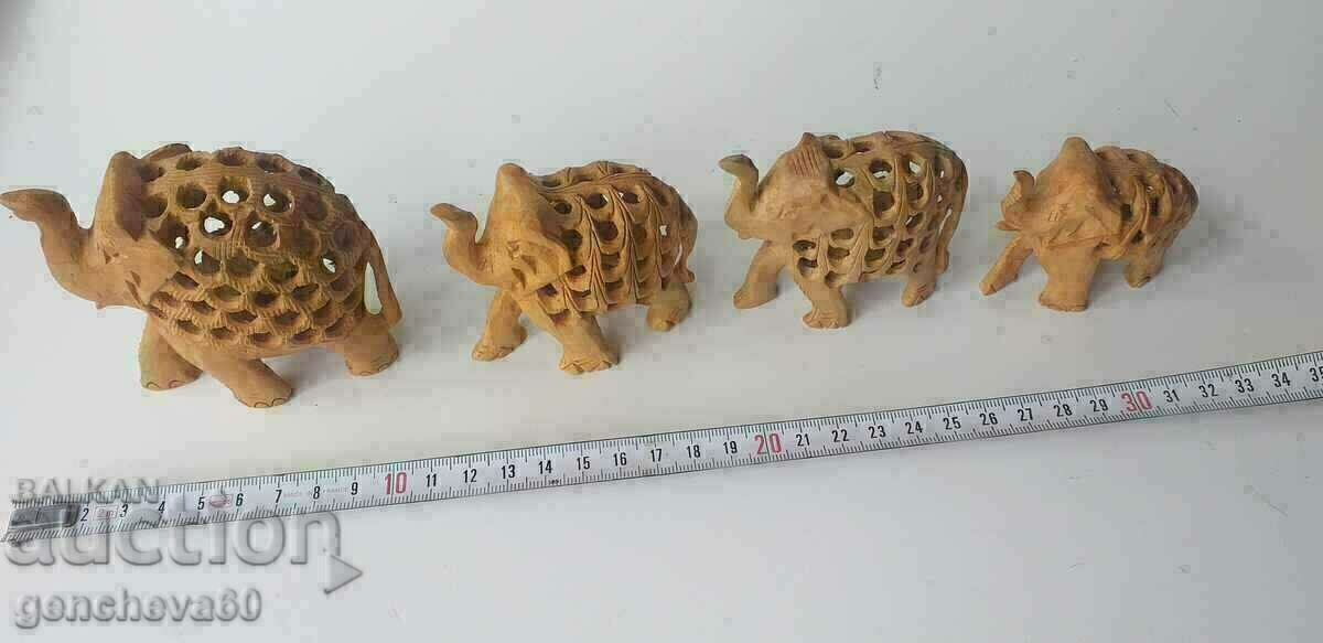 Figurine sculptate manual, 4 elefanți - 5 Figurine sculptate manual, 4 elefanți - 5