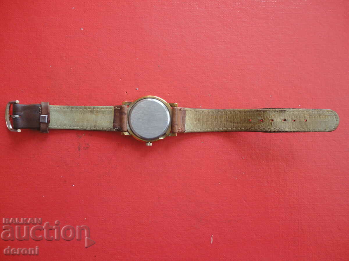 Delivery of Gold Watched Watches