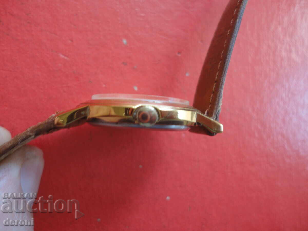 Gold Watched Watches - 6