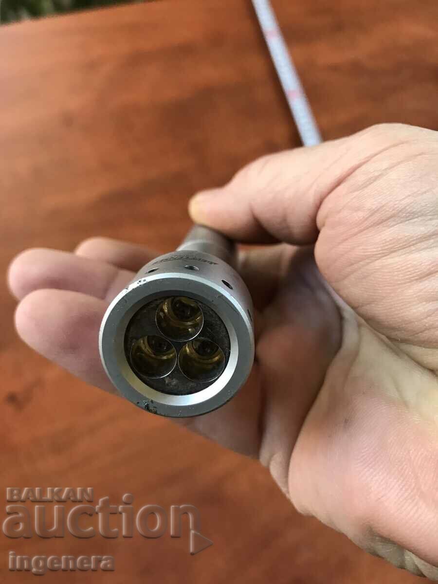 Delivery of LANTERN FLASHLIGHT SPOTLIGHT METAL Delivery of LANTERN FLASHLIGHT SPOTLIGHT METAL