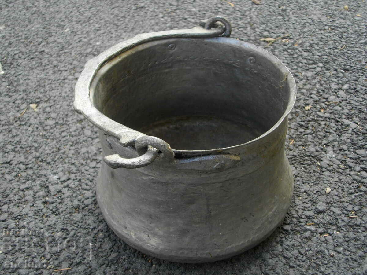 MENCE KOTLE COPPER MENETS 2 with price 75.00 BGN | € 38.35 MENCE KOTLE COPPER MENETS 2 with price 75.00 BGN | € 38.35