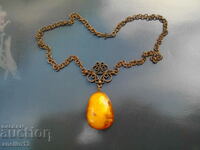 OLD NECKLACE NECKLACE PENDANT BALTIC ROYAL EGG AMBER