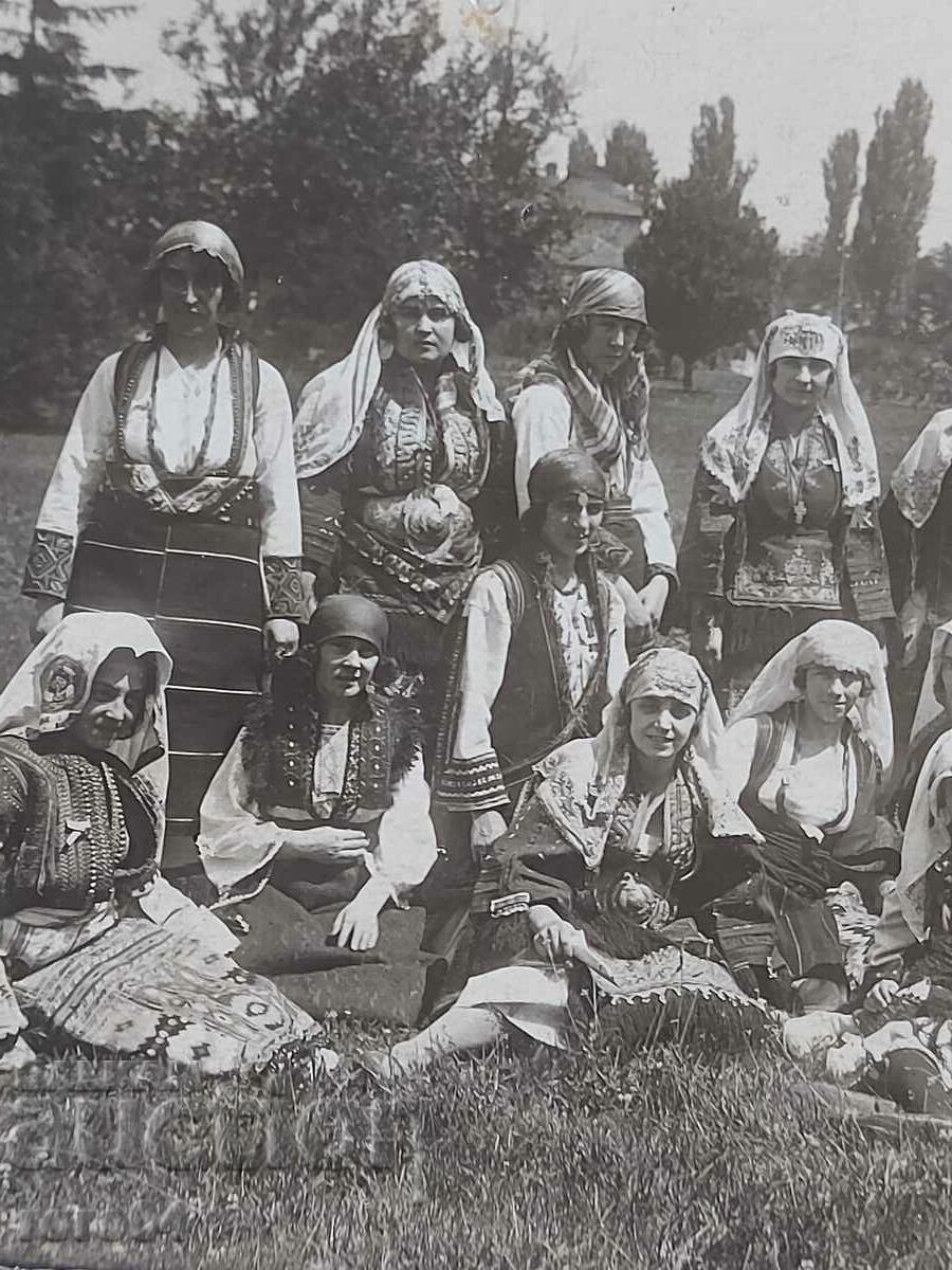 COSTUME MACEDONIANE - 5 COSTUME MACEDONIANE - 5