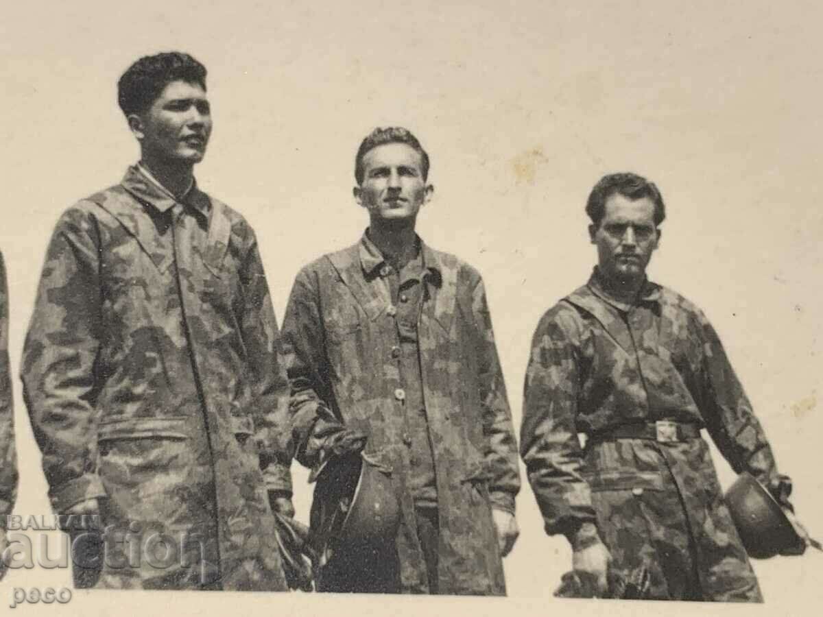 Parachute Squad Bulgaria 40s old photo with price 40.00 BGN | € 20.45 Parachute Squad Bulgaria 40s old photo with price 40.00 BGN | € 20.45