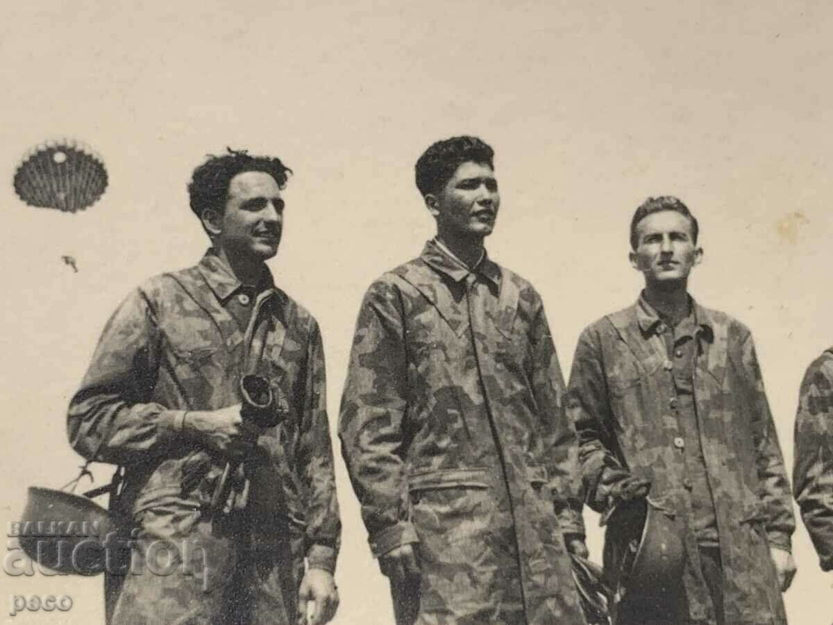Auction Parachute Squad Bulgaria 40s old photo Auction Parachute Squad Bulgaria 40s old photo