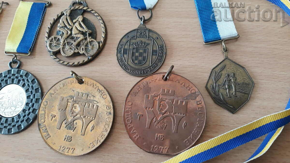 Auction retro vintage sports medals Auction retro vintage sports medals