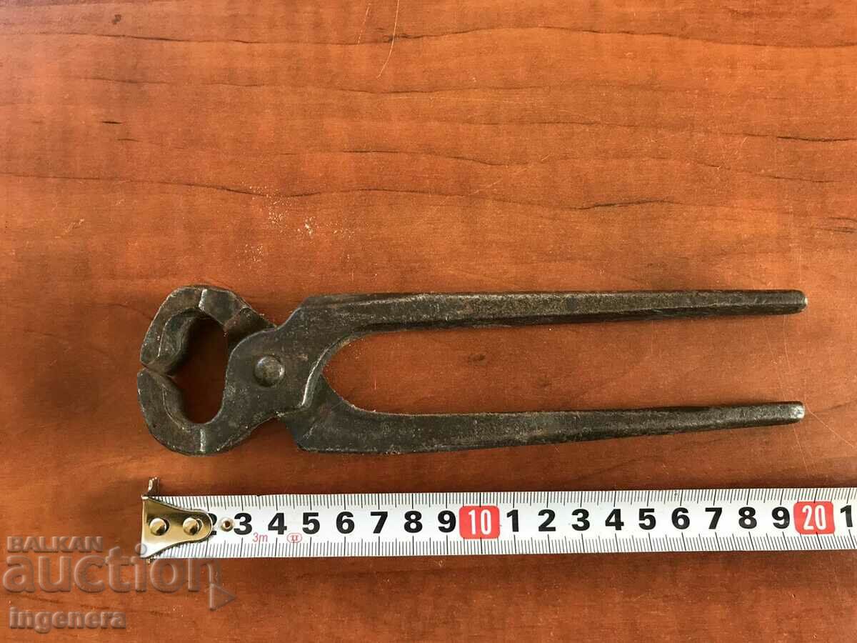 Delivery of TILE PLIERS FORGED TOOL FROM SOCA Delivery of TILE PLIERS FORGED TOOL FROM SOCA