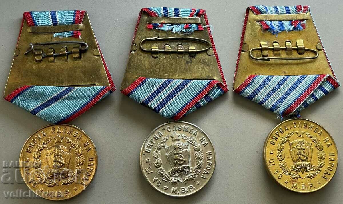 34354 Bulgaria lot medals 10-15-20 years. Ministry of Interior first issue 60s with price 40.00 BGN | € 20.45 34354 Bulgaria lot medals 10-15-20 years. Ministry of Interior first issue 60s with price 40.00 BGN | € 20.45