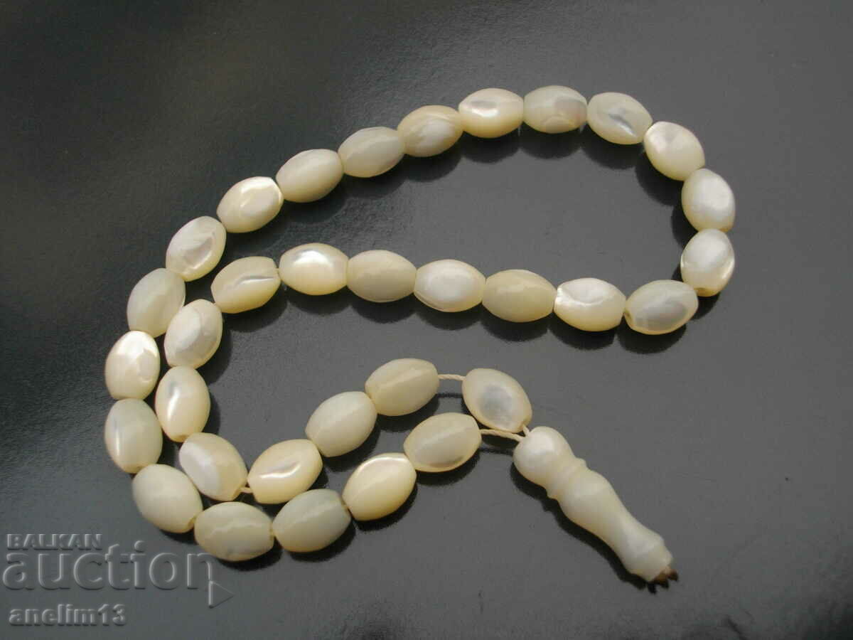 Licitație ROZARIU VECHI DE PERLA