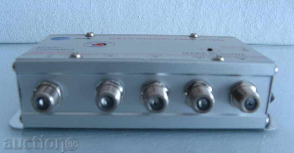 amplificator de semnal - NIC / 1 vhod- 4 ieșiri / - 6