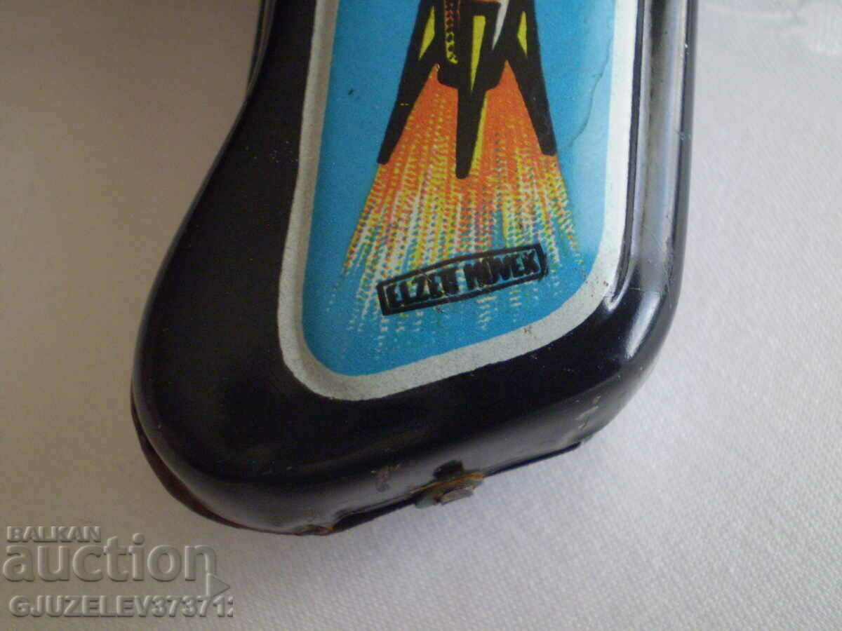 Auction SPACE GUN TOY ASTRONAUT COSMONAUT Auction SPACE GUN TOY ASTRONAUT COSMONAUT