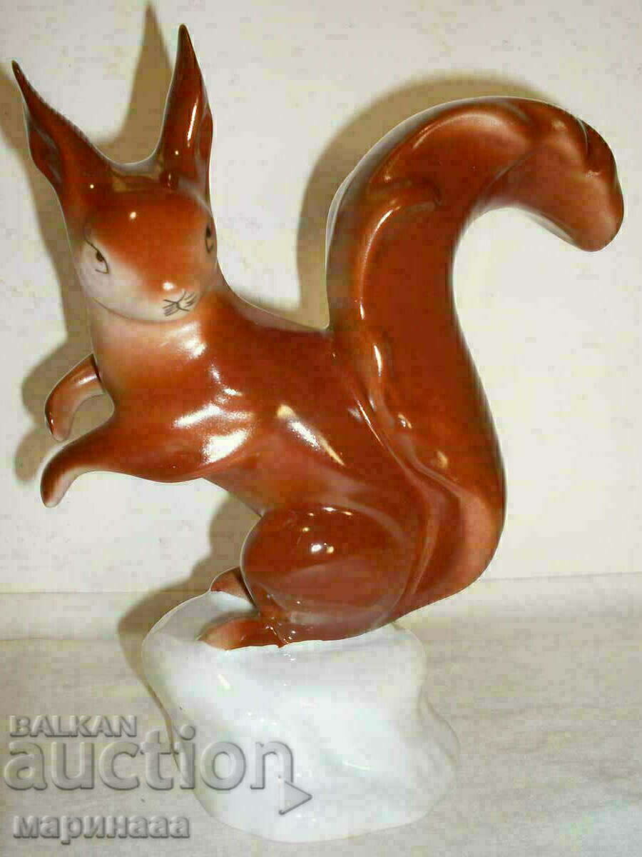 ГОЛЯМА ФИГУРА. ПОРЦЕЛАН. РУМЪНИЯ ГОЛЯМА ФИГУРА. ПОРЦЕЛАН. РУМЪНИЯ