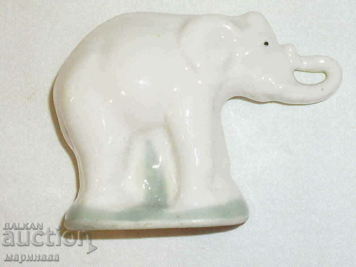 OLD PORCELAIN with price 6.00 BGN | € 3.07 OLD PORCELAIN with price 6.00 BGN | € 3.07