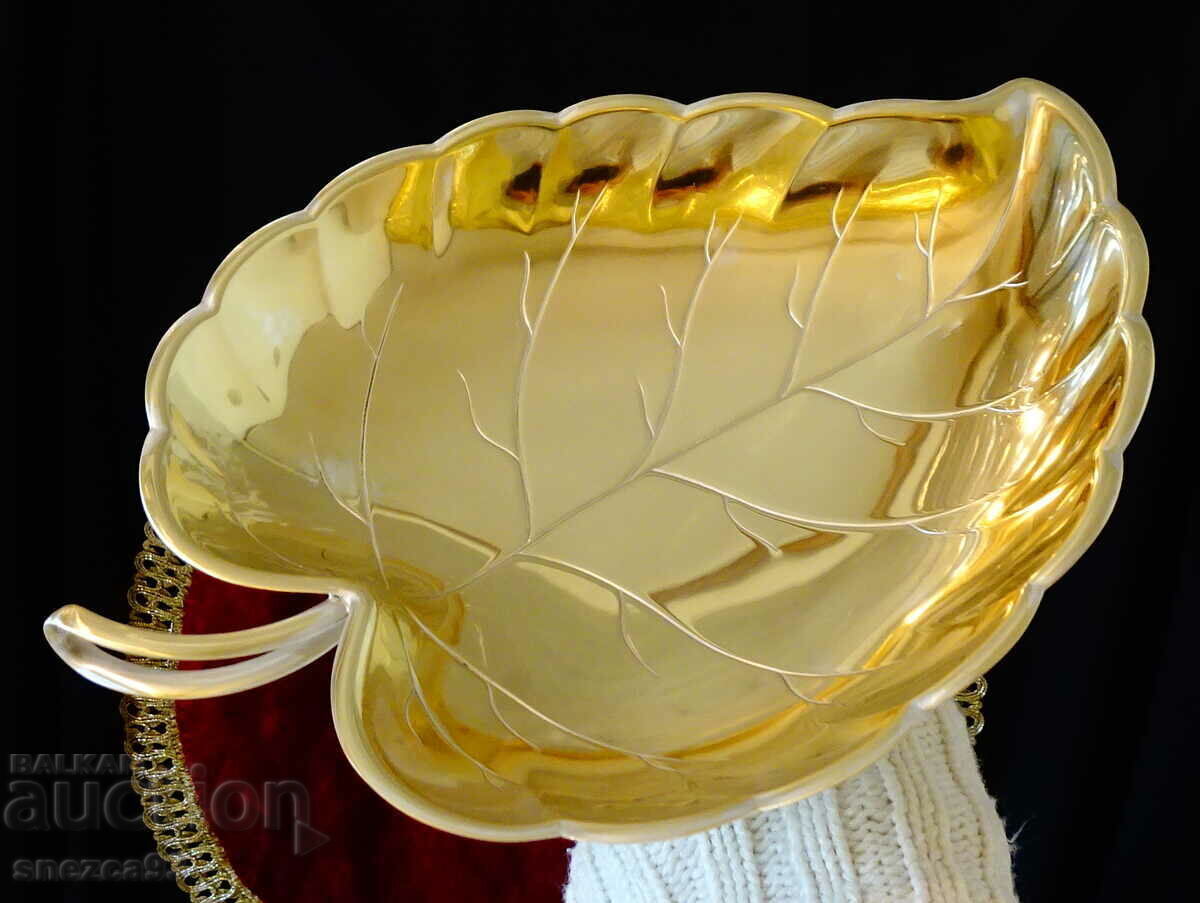 Bronze fruit bowl, embossed leaf by Quist - 5 Bronze fruit bowl, embossed leaf by Quist - 5