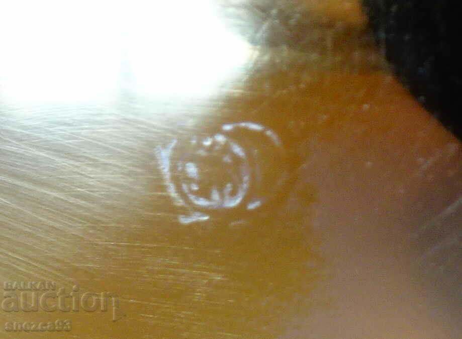 Bronze fruit bowl, embossed leaf by Quist - 7 Bronze fruit bowl, embossed leaf by Quist - 7