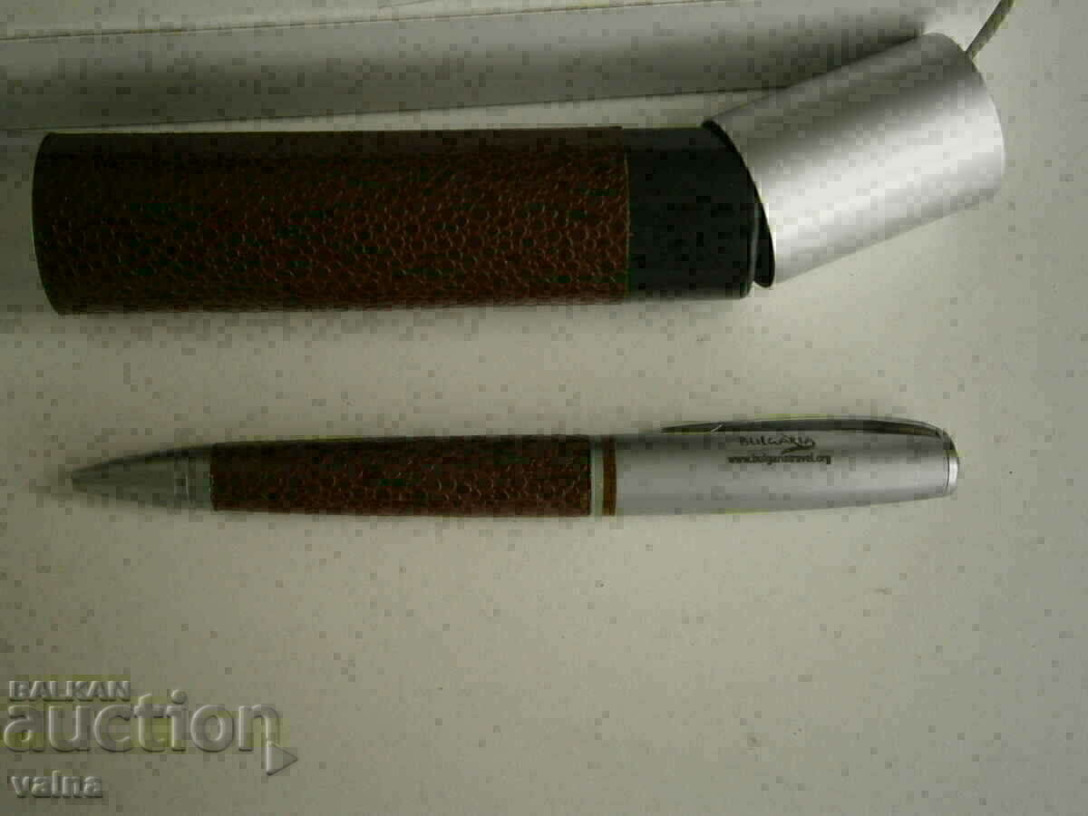 New pen in luxury packaging with price 11.00 BGN | € 5.62