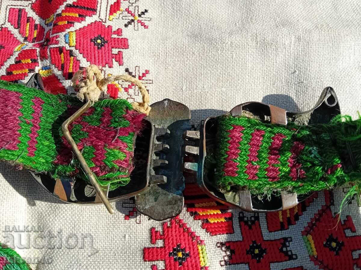 Παράδοση Μανσέτα από φίλντισι με ζώνη Παράδοση Μανσέτα από φίλντισι με ζώνη