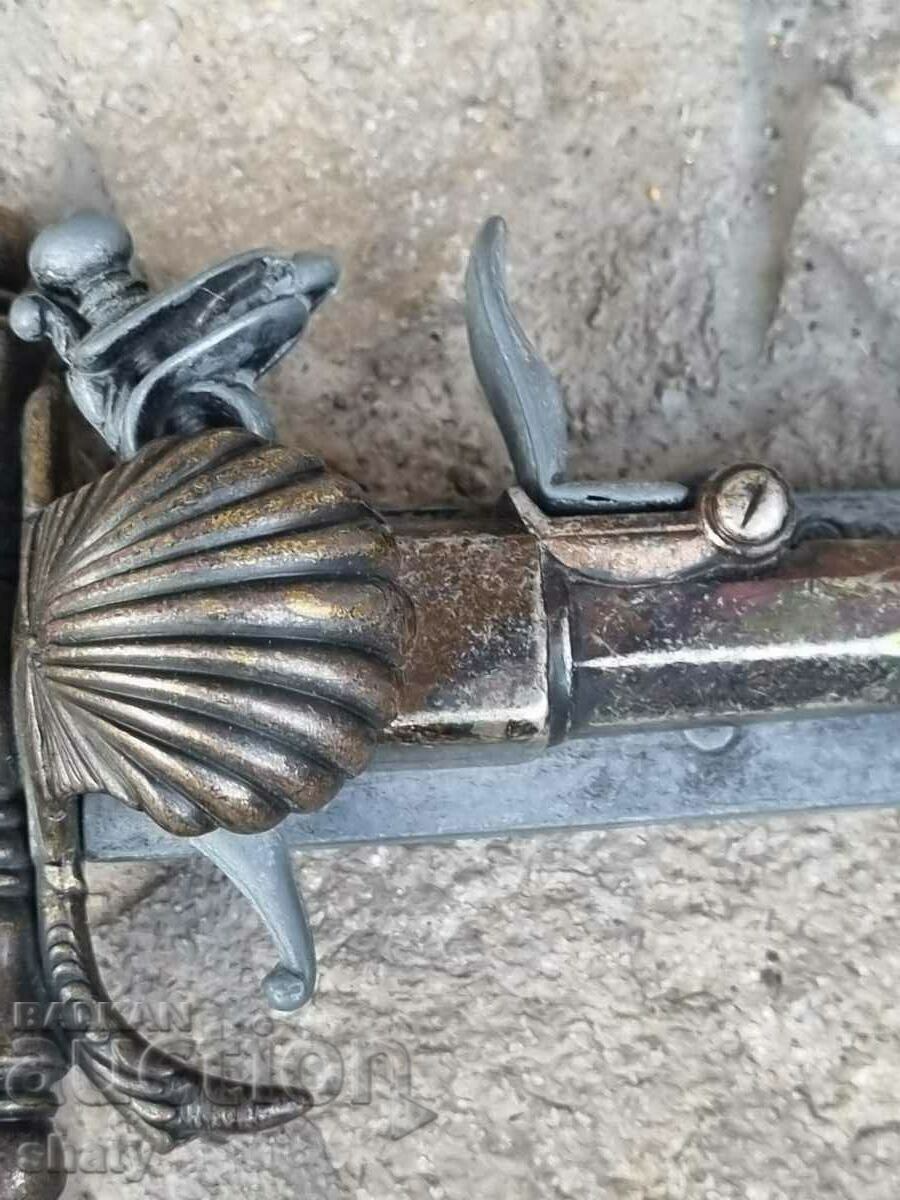 Delivery of Old model pistol dagger.