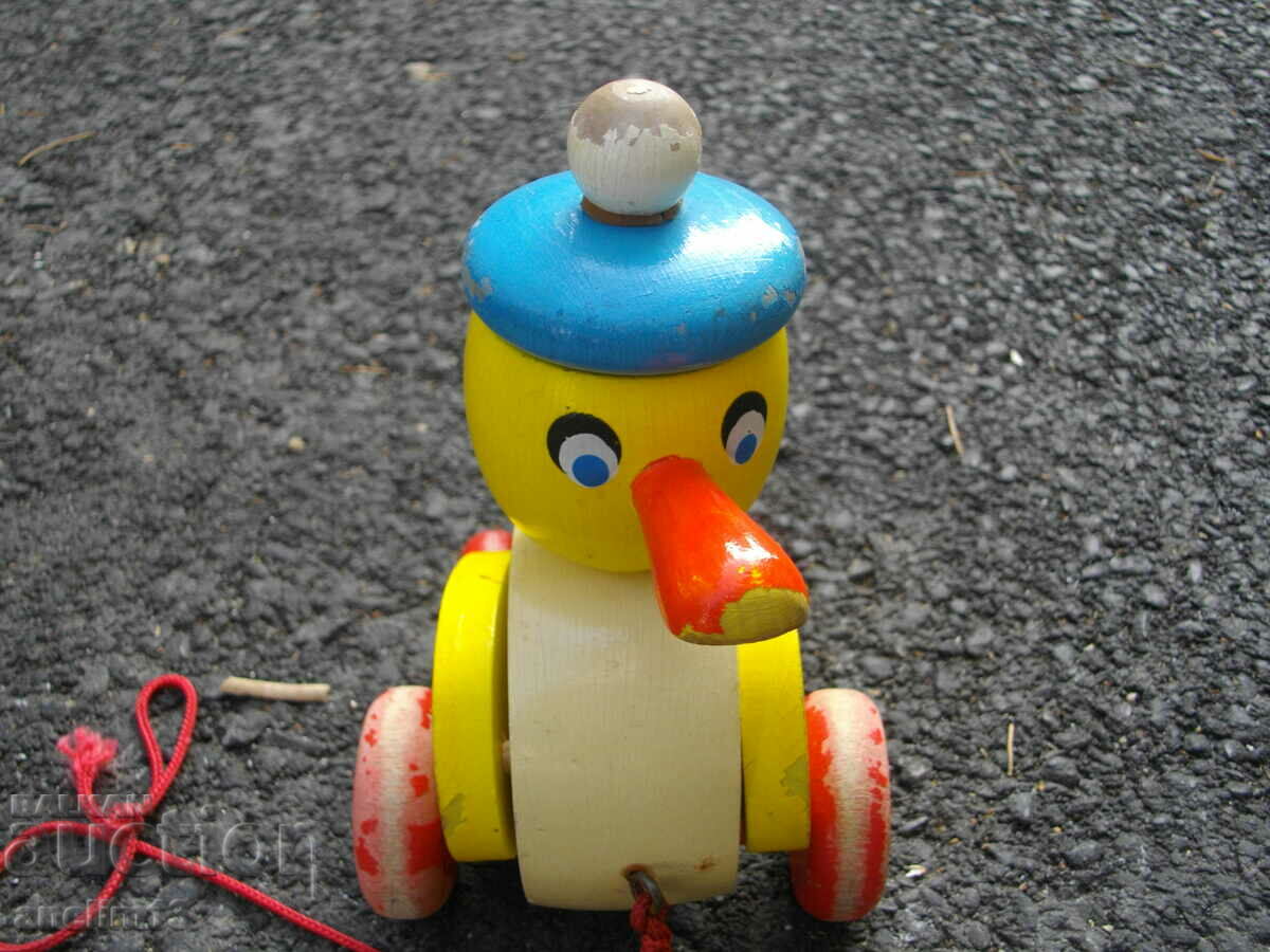 СТАРА ДЪРВЕНА ИГРАЧКА ПАТЕ с цена 35.00 лв. | € 17.90 СТАРА ДЪРВЕНА ИГРАЧКА ПАТЕ с цена 35.00 лв. | € 17.90