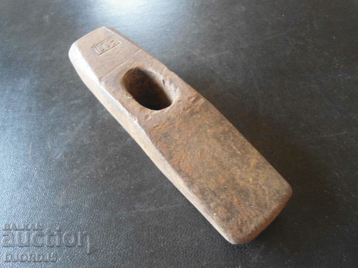 Delivery of Old hammer, highlighted Delivery of Old hammer, highlighted