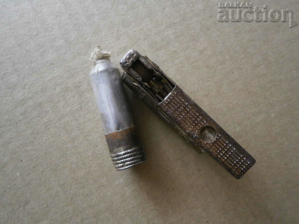 vintage MINI FOX Austria petrol lighter - 7 vintage MINI FOX Austria petrol lighter - 7