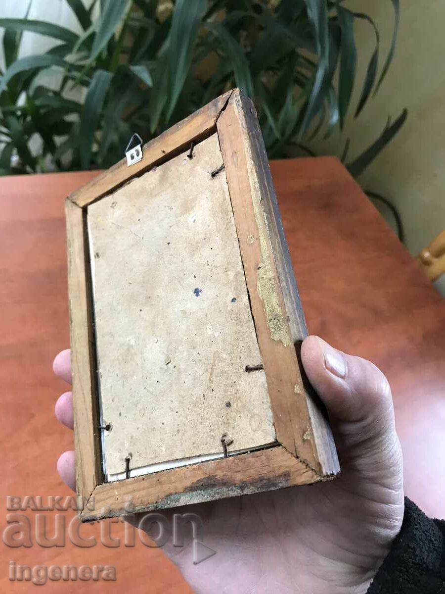 Delivery of PICTURE REPRODUCTION CARD WOOD FRAME DECOR Delivery of PICTURE REPRODUCTION CARD WOOD FRAME DECOR