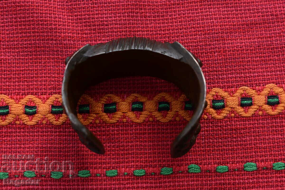 Auction Hryvnia Slingshot Auction Hryvnia Slingshot