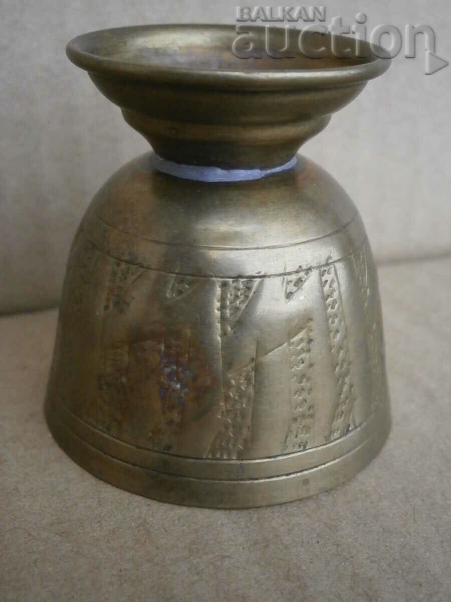 Auction OLD RENAISSANCE CONTAINER small cup cup Auction OLD RENAISSANCE CONTAINER small cup cup