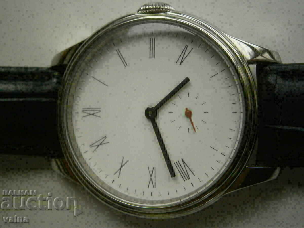 No name, japan quartz movement, case 38,5 mm с цена € 29.00 | 56.72 лв.