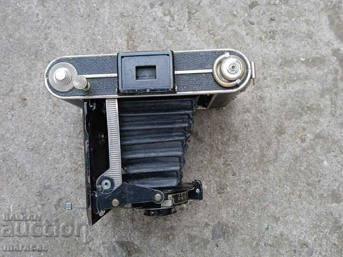Auction  Old Kodak mech camera
